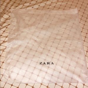 ZARA DUSTBAG